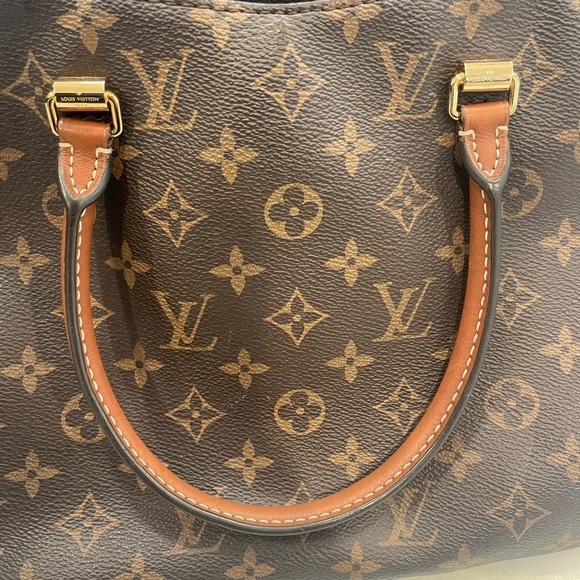 LOUIS VUITTON Pallas MM Monogram Handbag - Picture 5 of 13